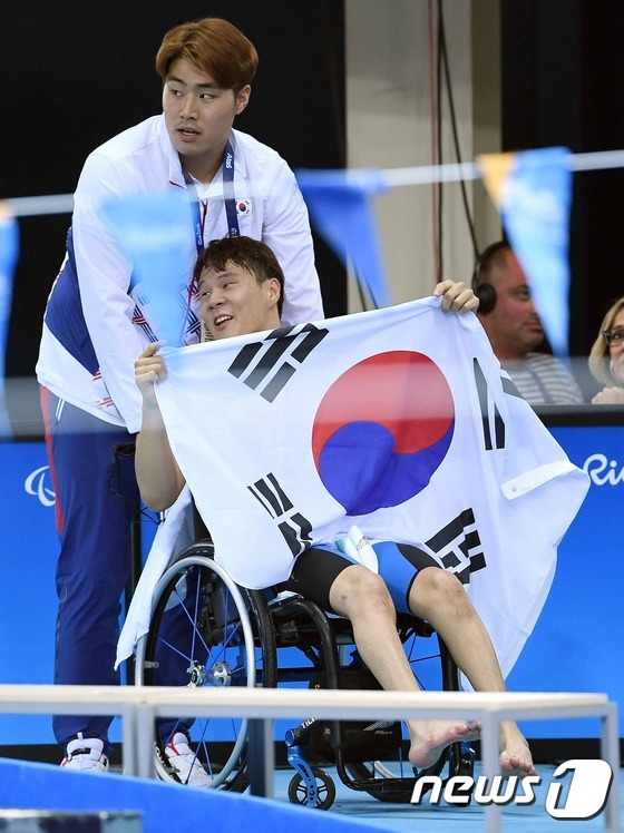 【里約殘奧會】韓國選手趙基成奪得男子100米自由泳金牌