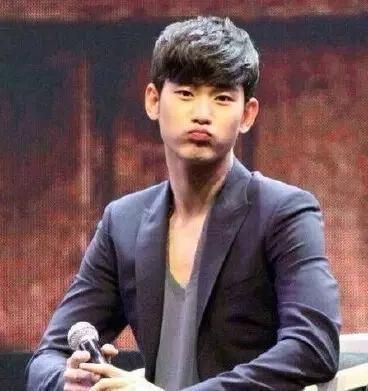 楊洋宋仲基權志龍張藝興李易峰李鐘碩 中韓男星賣萌大PK【組圖】