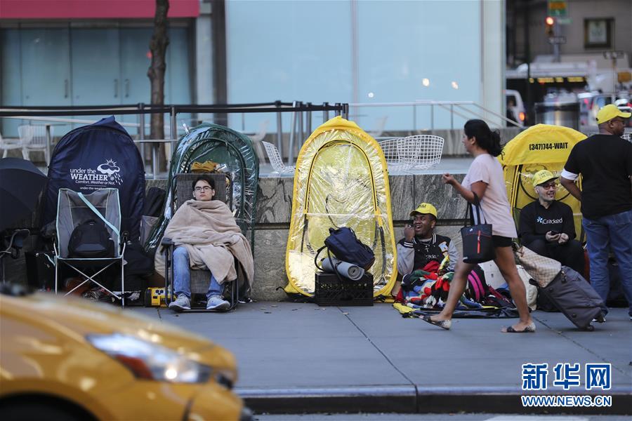 iPhone7即將正式發售 紐約“果粉”晝夜排隊（高清組圖）