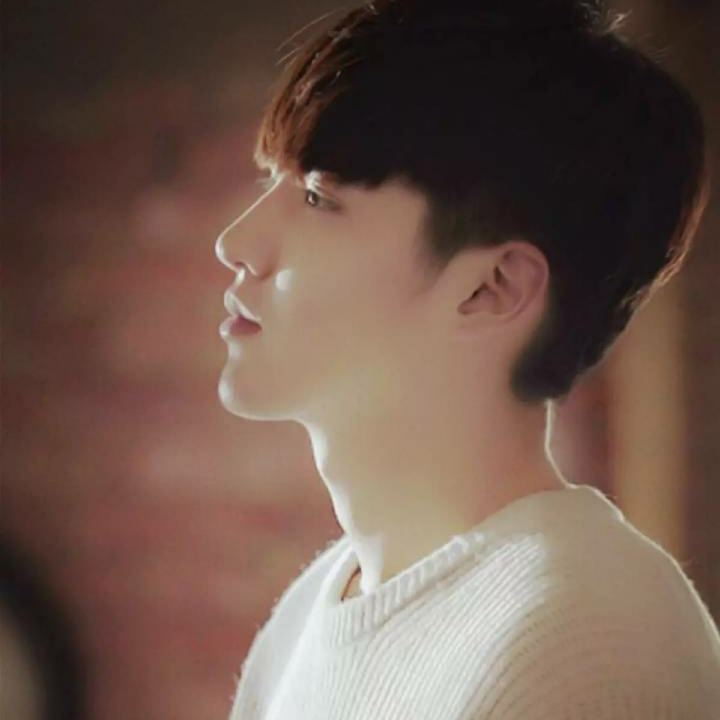 側顏殺！權志龍樸寶劍李準基池昌旭楊洋鹿晗 中韓男星誰是側顏男神【組圖】