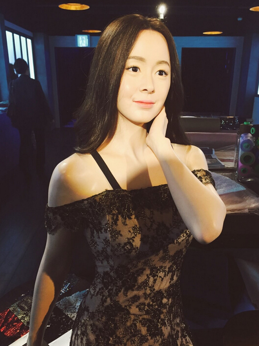 像不像？王凱蠟像揭幕 李準基權志龍樸信惠等明星蠟像丑哭【組圖】