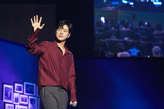 樸海鎮舉行粉絲俱樂部創建儀式 與2000余名粉絲度過難忘時光【組圖】