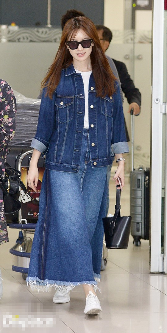 李鐘碩韓孝珠同現身機場《W-兩個世界》后再同框笑容滿滿【組圖】