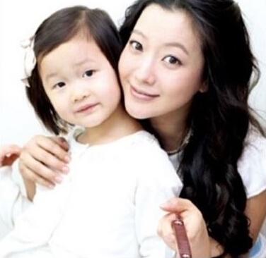 岳云鵬女兒正面照 李小璐李英愛金喜善宋一國等明星家的萌娃盤點【組圖】