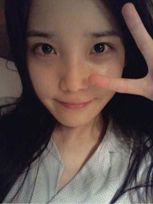 楊冪進軍營純素顏引熱議 允兒IU樸信惠宋慧喬等韓女星素顏也美翻【組圖】