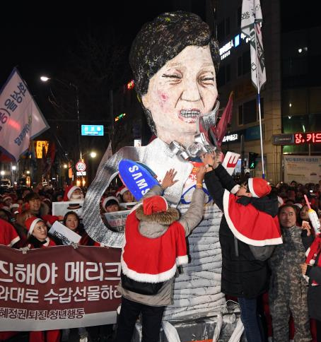 24neеھŴΠT⼯Ҫ󿂽yȻ_