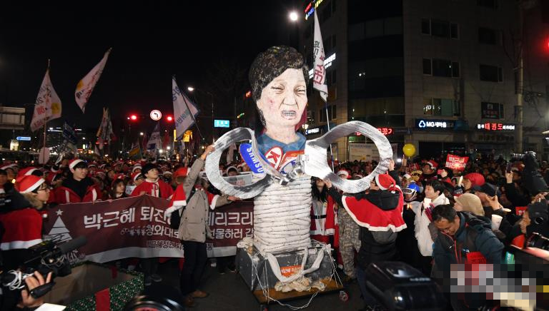 24neеھŴΠT⼯Ҫ󿂽yȻ_