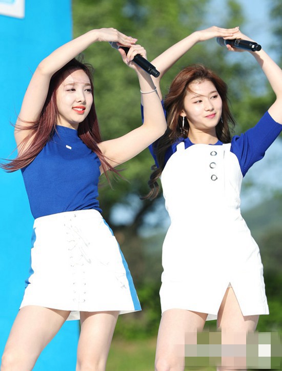 TWICE ȭI SANA