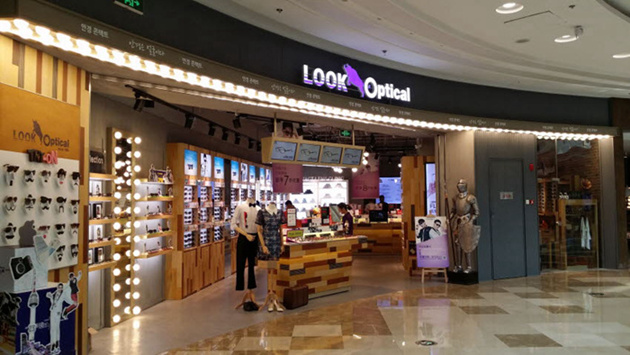 LOOK OPTICALs@ֵЇMڴnƷƪ