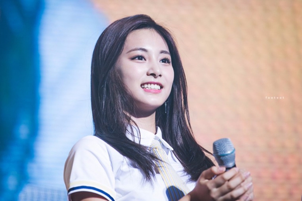 TWICE 