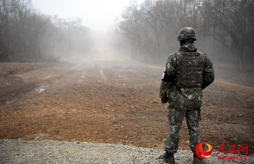 ͬɫཻĵط܊·ֽ羀ርz