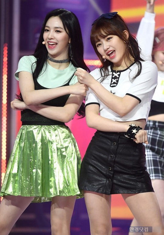 Cherry Bullet SKOKORO