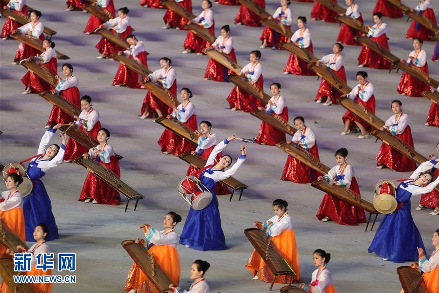 這是6月3日在朝鮮平壤五一體育場拍攝的演出現場。新華社記者 程大雨 攝