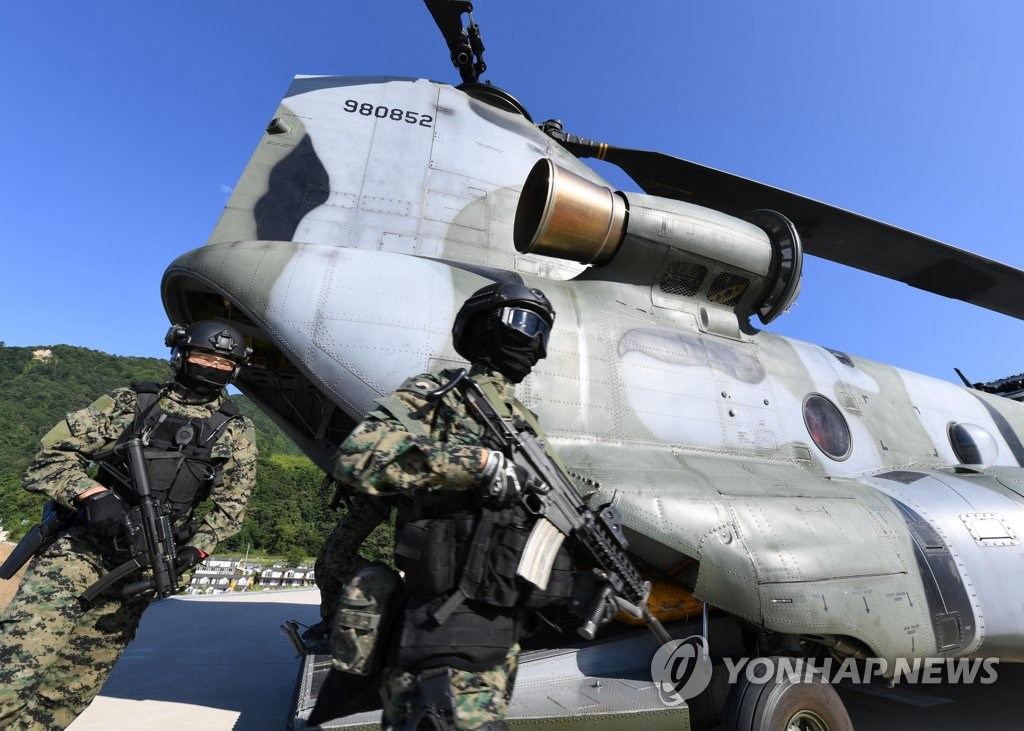 D8܊طNʿChinook(CH-47)ֱCMu