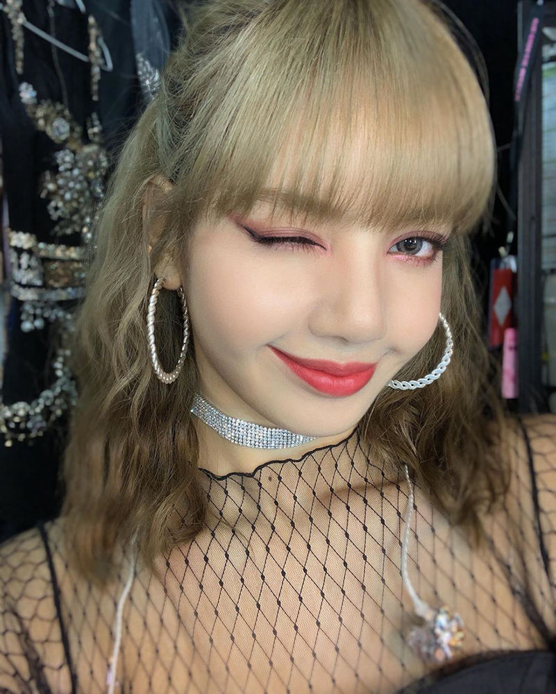 WӍ nŮӽMBLACKPINKɆTLisa{ɫӰϟSȻʮLisaһpˑz۵blingbling۾p{SNۊyoՓGFğѬy߀˵ЦۊyǎԸеƬۊyʮбR׌҂һ𿴿LisaۊyPc~