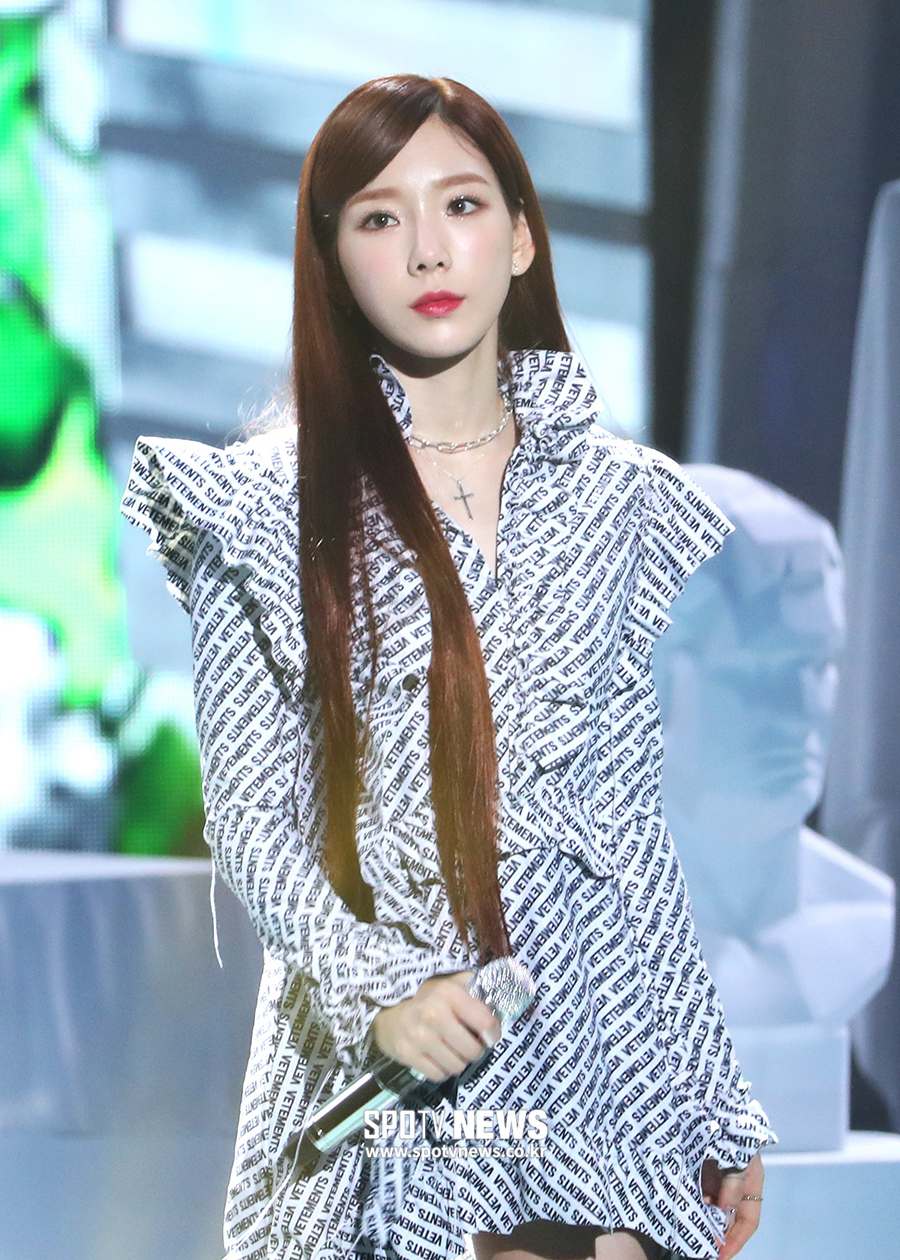 WӍ 182019 Gaon Chart Music Awardנ^Q҃we˚ֽ̩IA_ݳ|^ɢlŮ