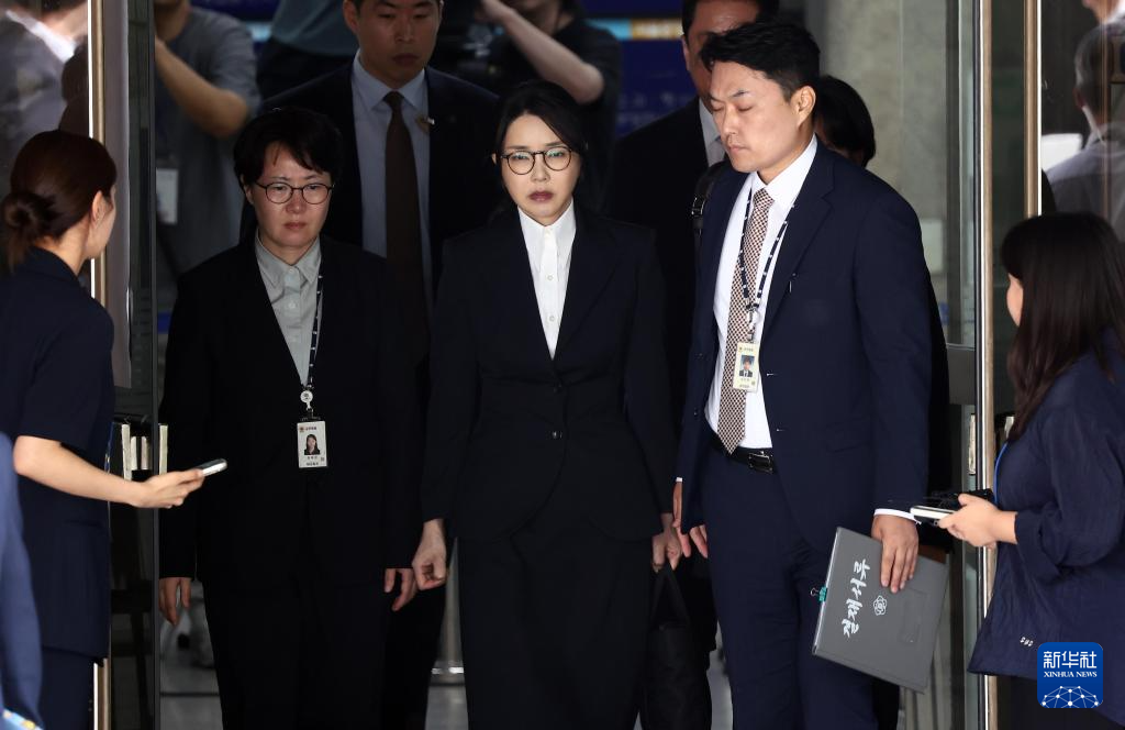 韓國前總統尹錫悅妻子金建希被捕