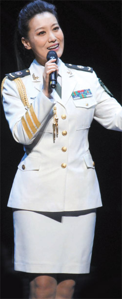 著名歌唱家譚晶