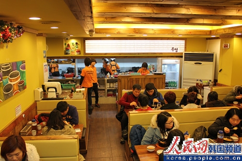 韓國石鍋拌飯專門店（攝影：實習記者 武鵬）