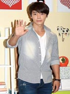 東?！秱髀劇纺兄鹘?></a><b><a href=